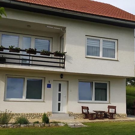 Apartment Fuduric สลูน ภายนอก รูปภาพ