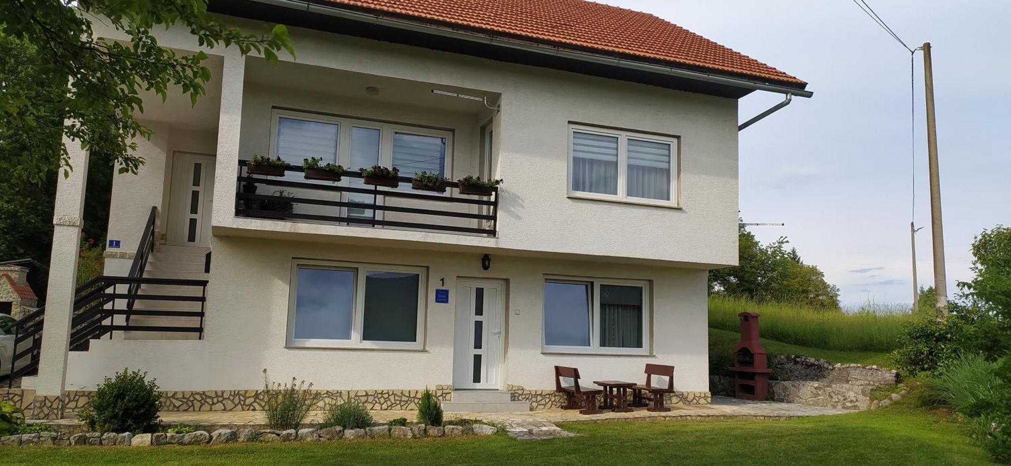 Apartment Fuduric สลูน ภายนอก รูปภาพ